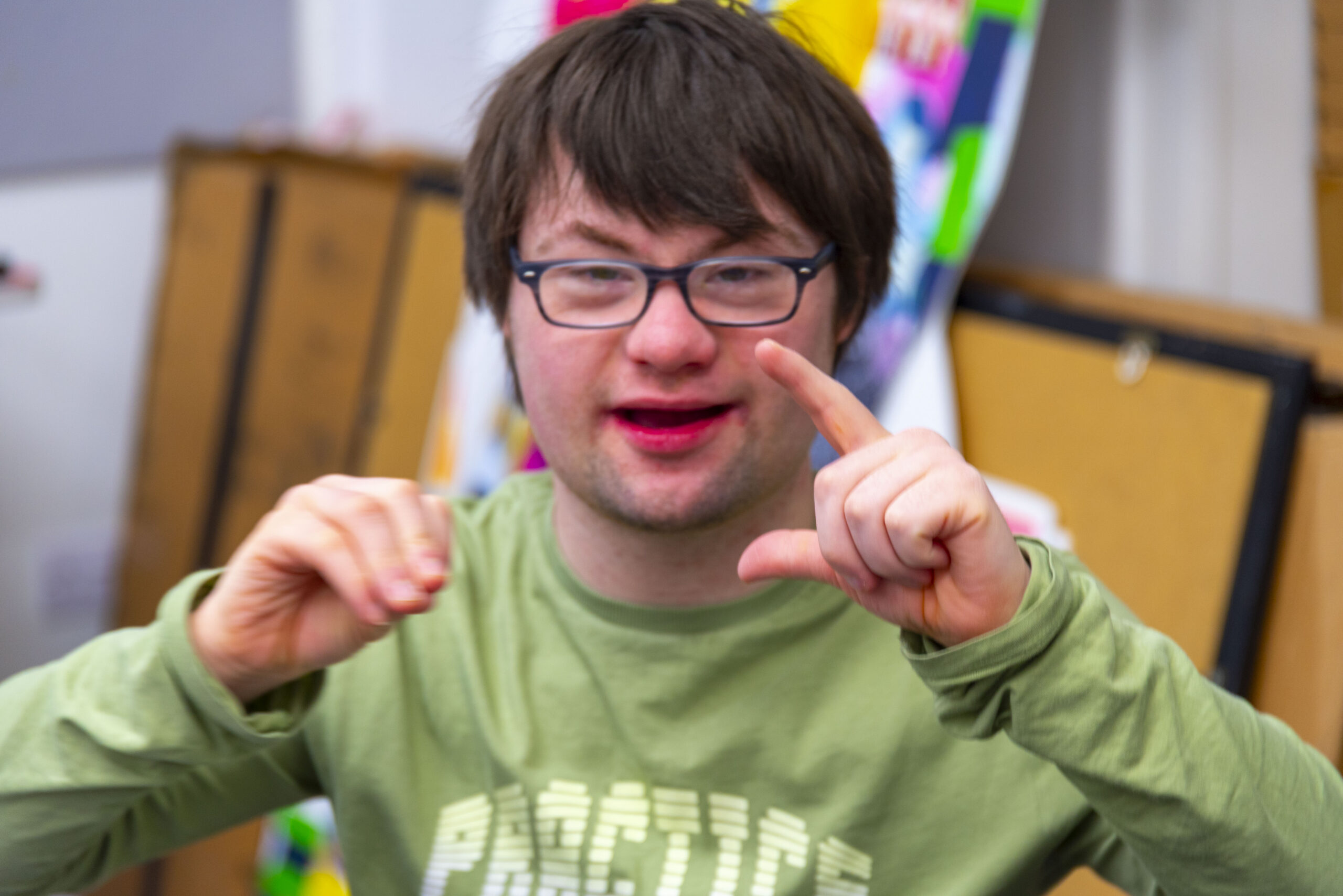 Student using Makaton
